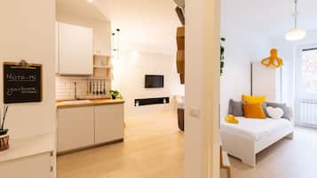 Comfort Apartment | 2 bedrooms, individually furnished, desk, laptop workspace