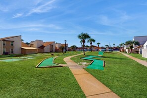 Property grounds - Coastal condo with stellar shared amenities, grill, & W/D - close to the ocean (Panama City Beach)