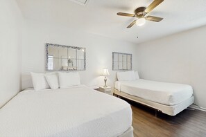 1 室のベッドルーム、インターネット、ベッドシーツ