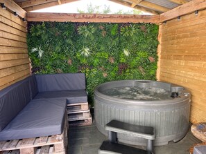 Outdoor spabad