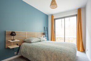 2 bedrooms, WiFi, bed sheets