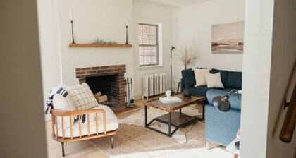 Lady Grey Cottage | Hot Tub, Fireplace, King Bed, Countryside Escape