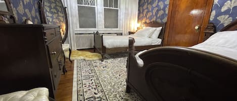 4 多间卧室、免费 WiFi、床单