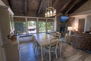 House, 4 Bedrooms | Interior