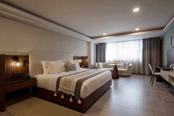 Egyptian cotton sheets, premium bedding, minibar, in-room safe - Origen 438 Luxury Boutique Hotel (Guadalajara)
