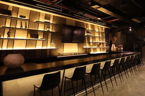 Snack bar