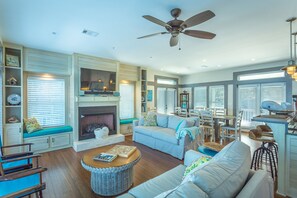 Televisio, takka, kirjoja