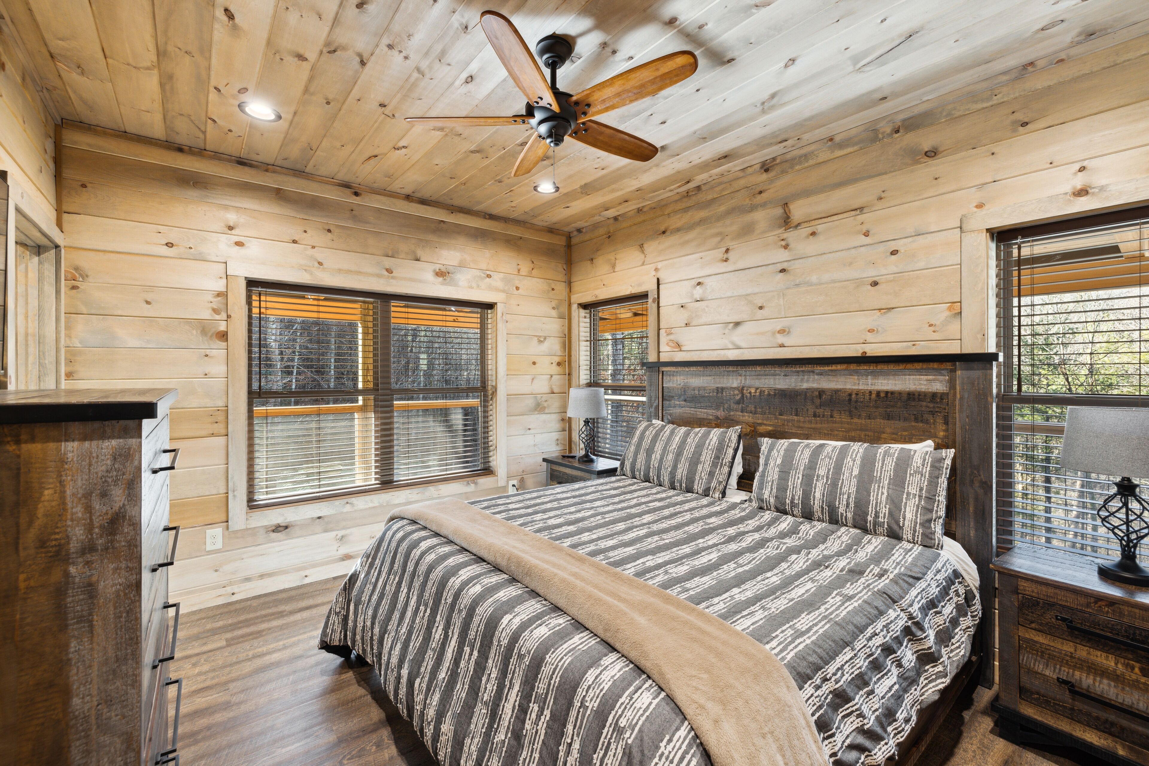 Chalet rustique, 3 chambres | 3 chambres, accès au Wi-Fi (inclus)