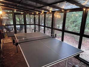 Spielezimmer