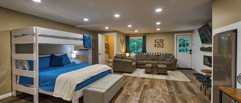 4 Schlafzimmer, Bügeleisen/Bügelbrett, WLAN, Bettwäsche