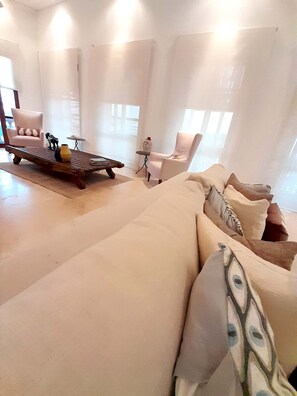 Smart-TV og stereoanlegg