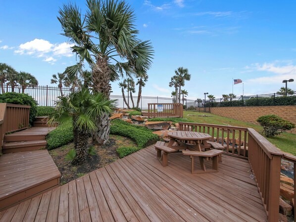 Condo (1 Bedroom) | Property amenity