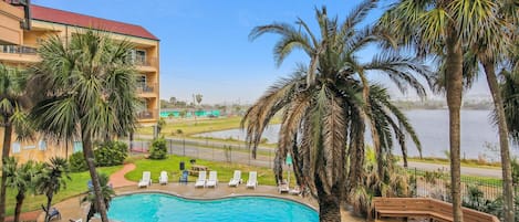 Condo (1 Bedroom) | Property amenity