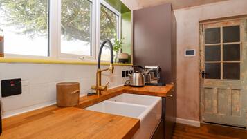 Fridge, dishwasher, electric kettle, toaster