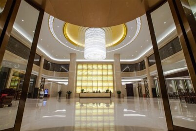 Justin Hotel