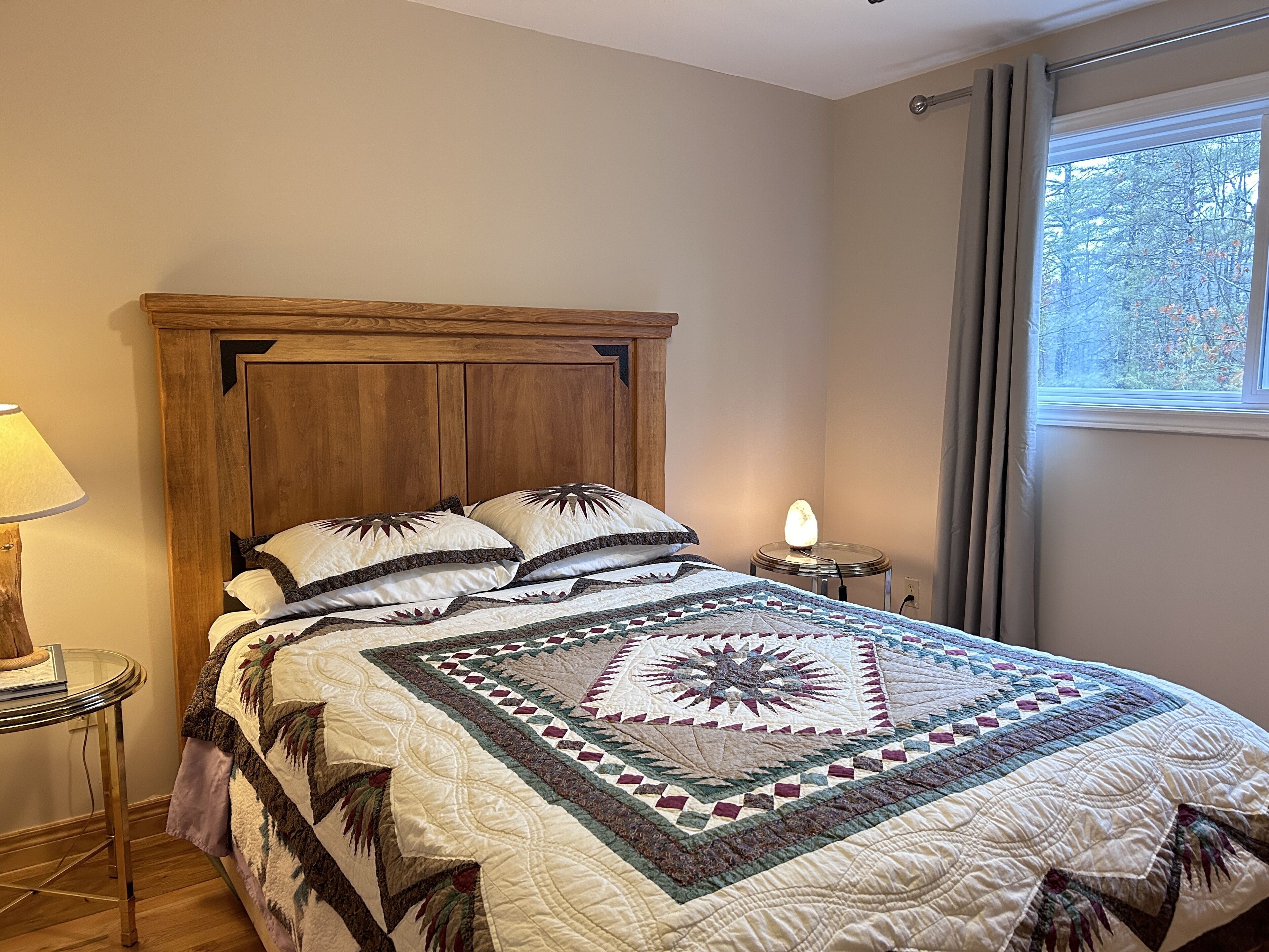 6 bedrooms, desk, travel cot, free WiFi