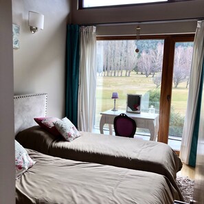 5 habitaciones, wifi y ropa de cama 