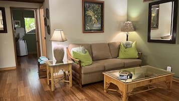 Suite | Living area