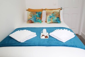 Casa | 4 habitaciones, wifi gratis y ropa de cama