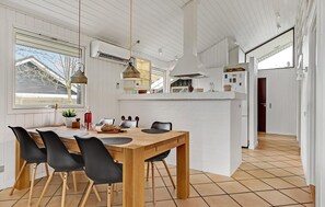 Dining - Stunning home in Ebeltoft with kitchen (Ebeltoft)