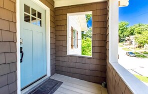 Exterior detail - Modern and comfy home five minutes from downtown (Hannibal)