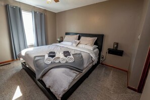 3 chambres, fer et planche à repasser, Wi-Fi gratuit