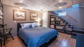 3 bedrooms, desk, iron/ironing board, free WiFi