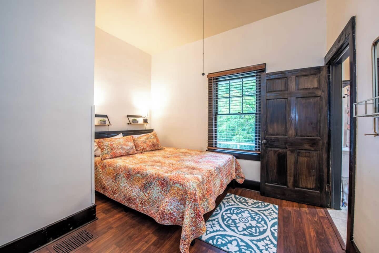 2 chambres, bureau, fer et planche à repasser, Wi-Fi gratuit