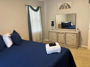 3 bedrooms, iron/ironing board, free WiFi, bed sheets