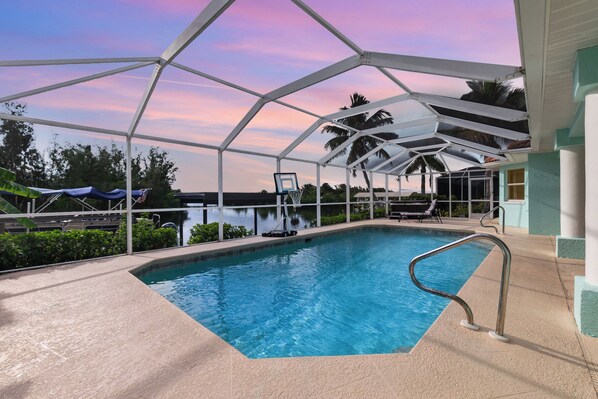 Outdoor pool, a heated pool