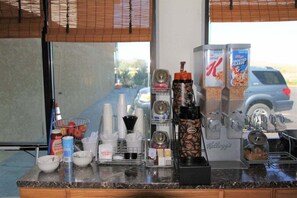 Dining - Super 8 by Wyndham Wells (Wells)