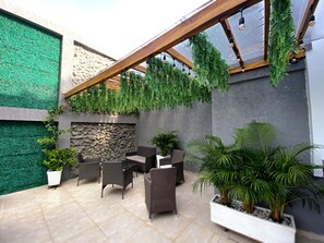 Outdoor pool - Hotel El Marques de Manga (Cartagena)