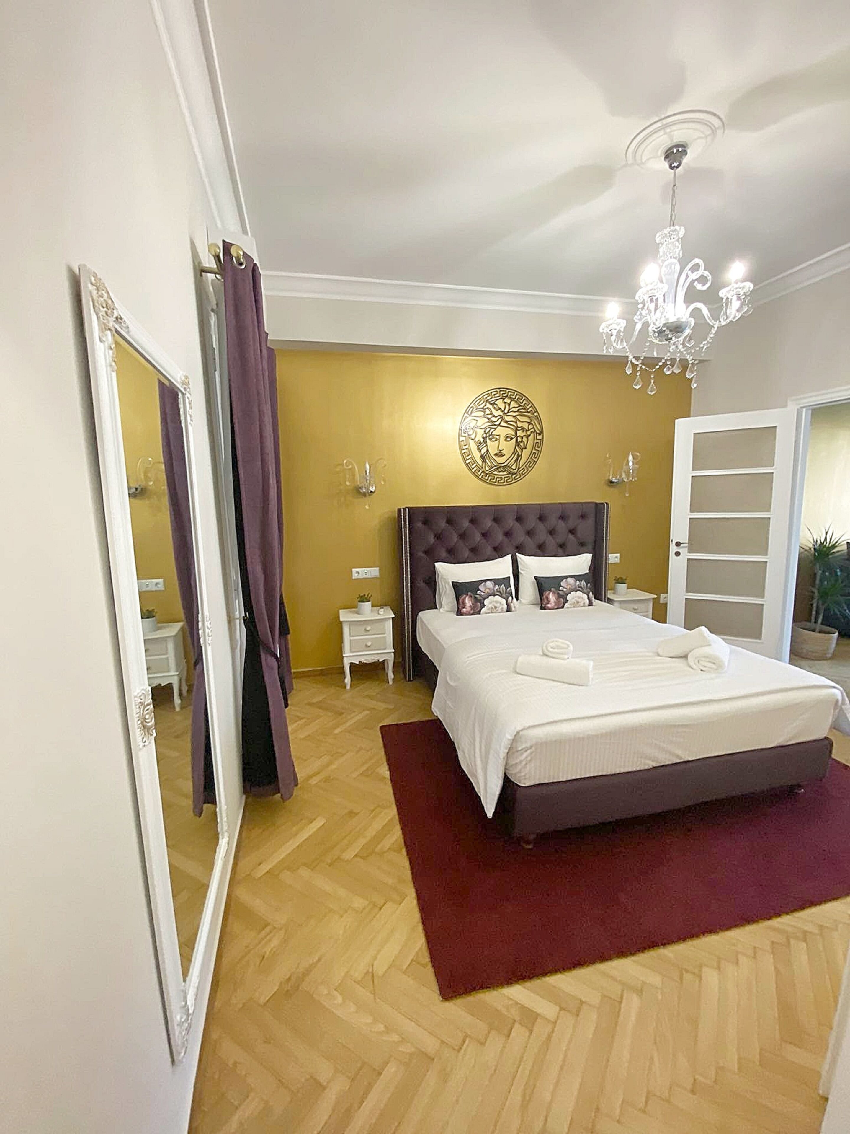 Lyxlägenhet | 2 sovrum, sängtillbehör av högsta kvalitet och mörkläggningsgardiner