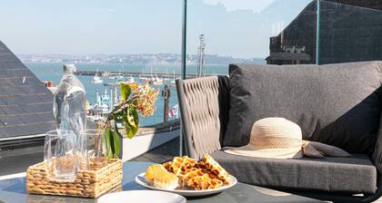 The Sail Loft Suite - Sea View - Private patio