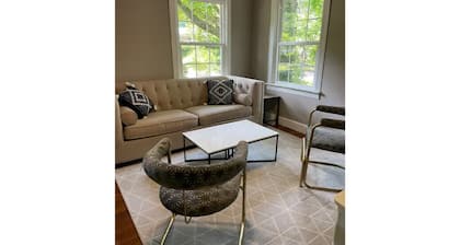 New renovated 3 bedroom, central Chapel Hill!