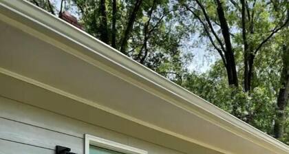 New renovated 3 bedroom, central Chapel Hill!