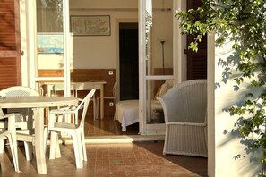 Outdoor dining - N205 - Numana, delightful two-room apartment with garden (Numana)
