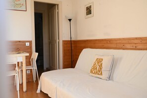 Interior - N205 - Numana, delightful two-room apartment with garden (Numana)