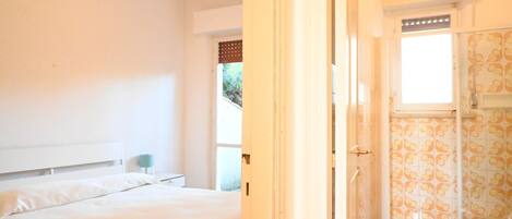 1 chambre, literie fournie