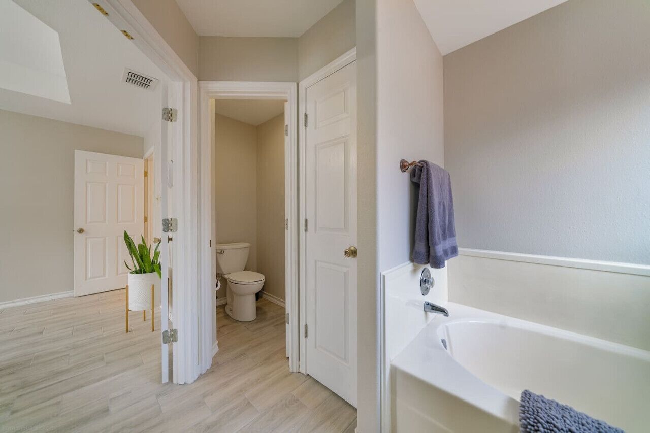 Hair dryer, towels