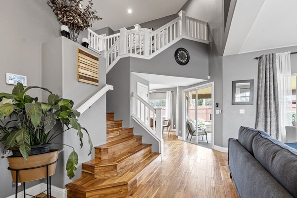 Smart-TV, videospill og DVD-spiller