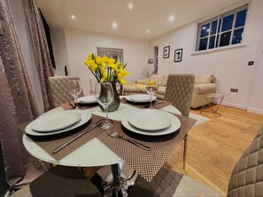 Căn hộ, nhiều giường | Khu ăn uống