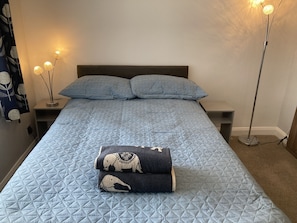 3 bedrooms, iron/ironing board, free WiFi, bed sheets