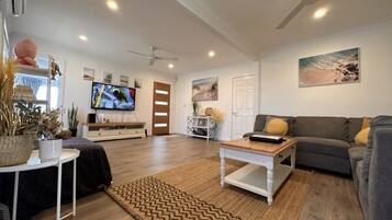 Smart-tv, pejs, bøger