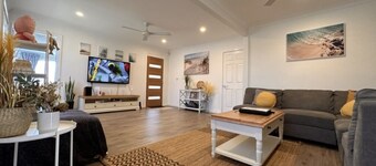 Sunny Shores Retreat –Private Pool & Pet friendly