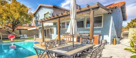 Piscine extérieure, piscine chauffée