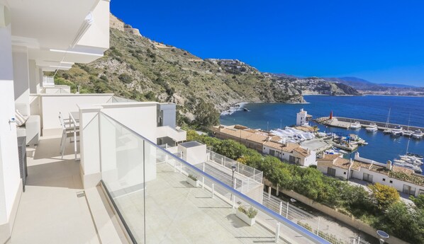 Terrace/patio - Icon Deluxe Marina (Granada)