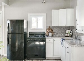 Unclassified image, 2 of 26, button - A restful getaway home -- 5 mins away from Notre Dame (South Bend)