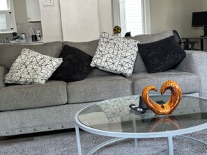Unclassified image, 5 of 26, button - A restful getaway home -- 5 mins away from Notre Dame (South Bend)