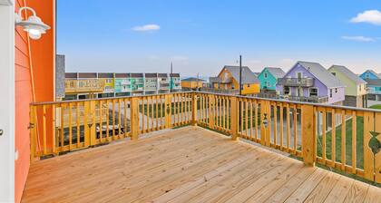 Ocean & Bay Views, Steps To The Beach, EV Charging, LG Fenced Yard, Fire Pit, 🐕✔️
